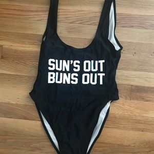 Private party suns out buns out